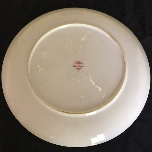 Royal Elegance Fine China 7 Piece Place Setting - Picture 3 of 10